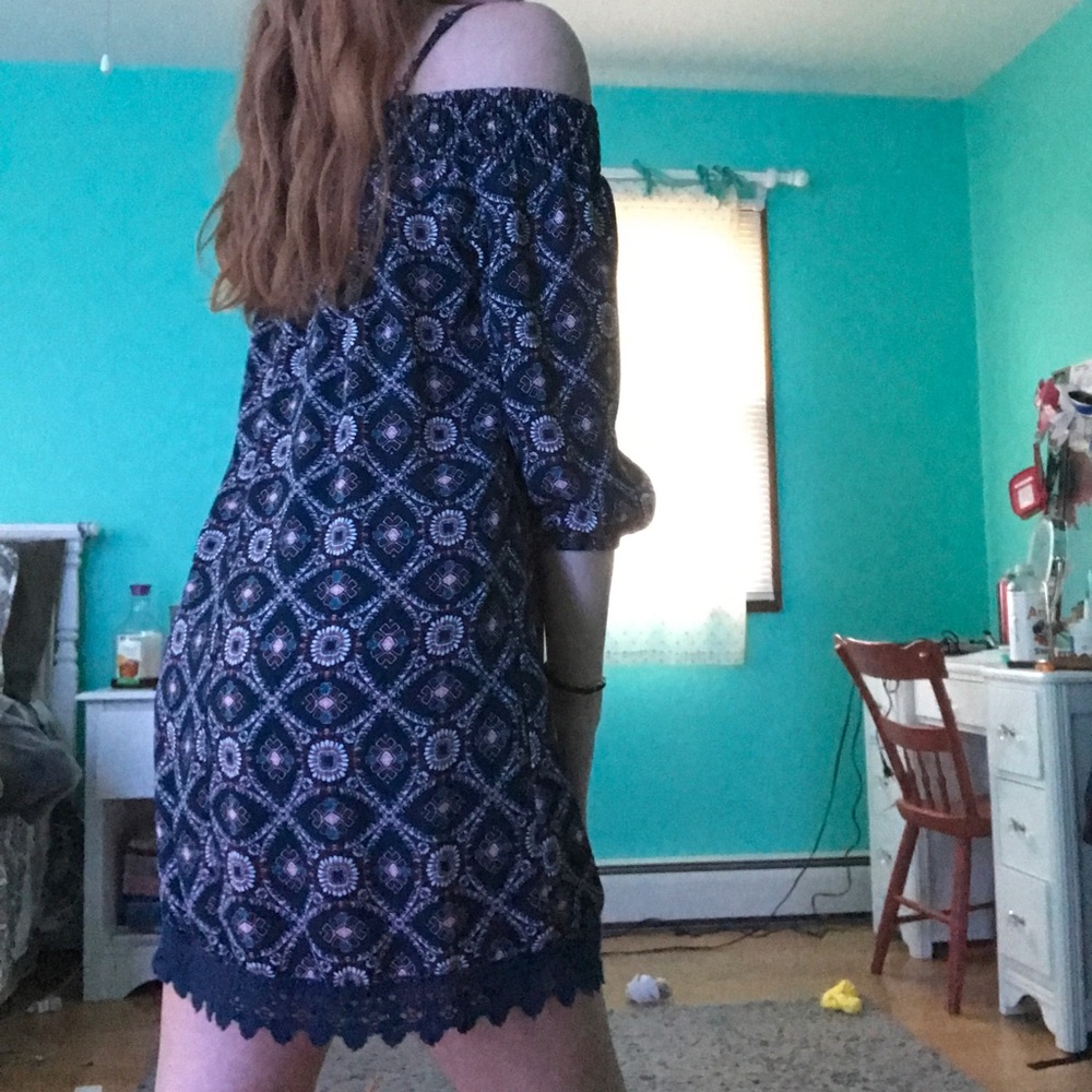 dress - Picture 2 of 3